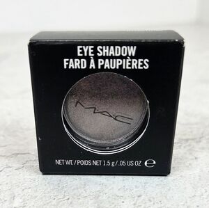 MAC Hypnotizing Eyeshadow (Frost)